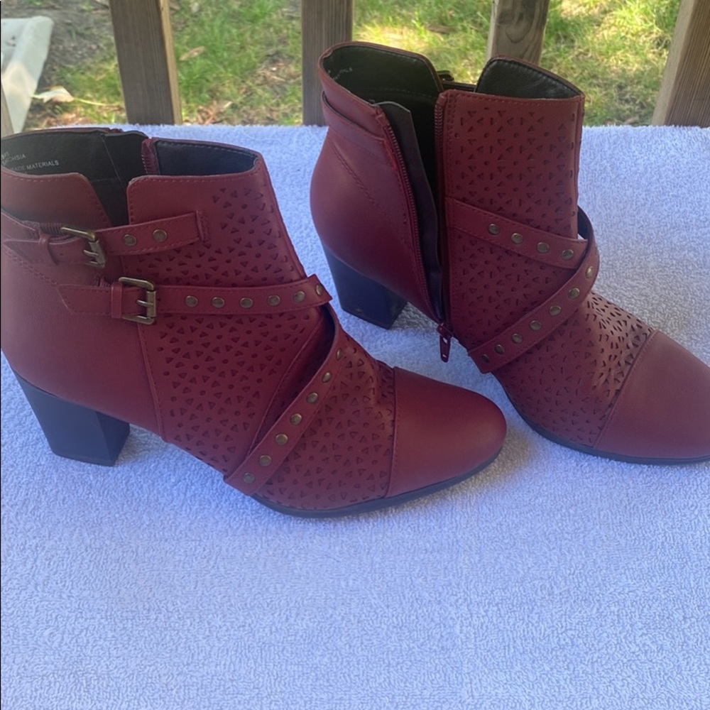 Red ankle boots with heel size 10